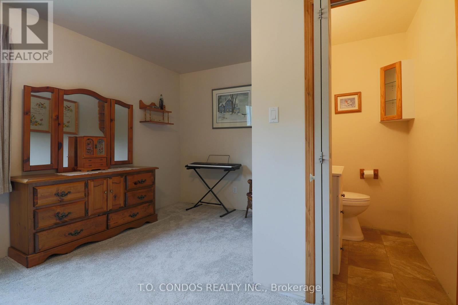 689 North Shore Drive E, Otonabee-South Monaghan, Ontario  K0L 1B0 - Photo 24 - X12157728
