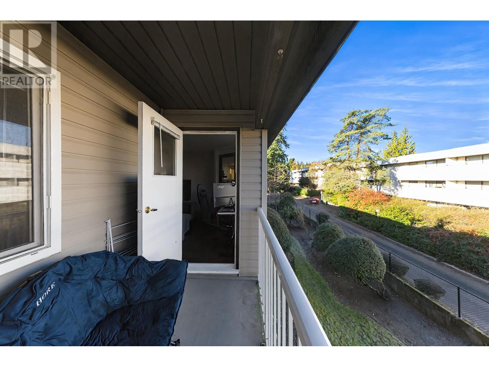 301 1209 Howie Avenue, Coquitlam, British Columbia  V3J 1T9 - Photo 13 - R3004155