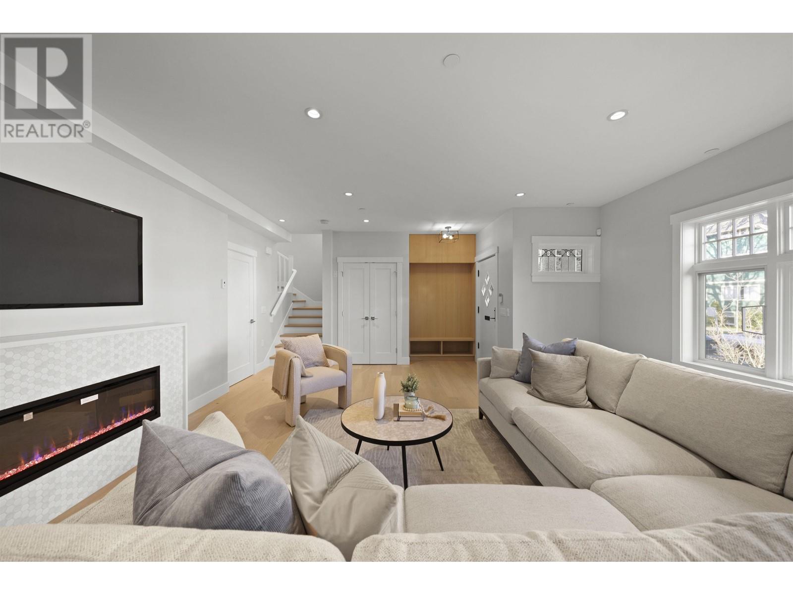 1060 W 15 Th Avenue, Vancouver, British Columbia  V6H 1R6 - Photo 6 - R3004157