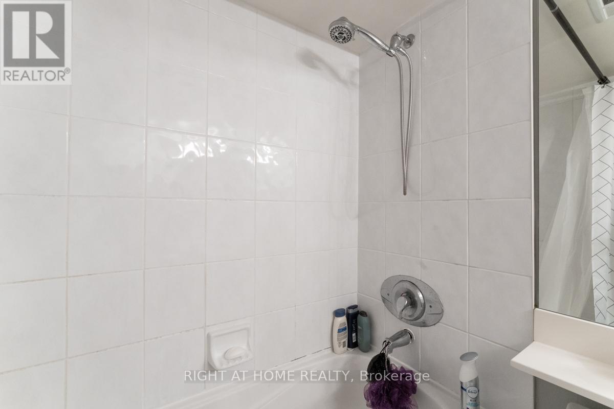 305 - 30 Harrison Garden Boulevard, Toronto, Ontario  M2N 7A9 - Photo 18 - C12157503