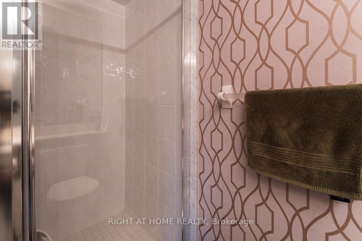 305 - 30 Harrison Garden Boulevard, Toronto, Ontario  M2N 7A9 - Photo 12 - C12157503