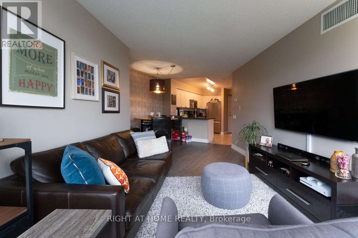 305 - 30 Harrison Garden Boulevard, Toronto, Ontario  M2N 7A9 - Photo 7 - C12157503