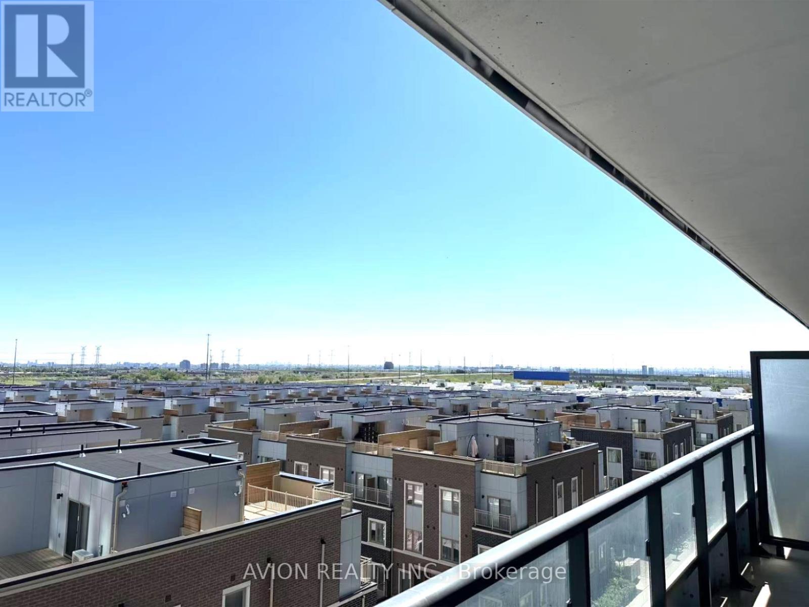 612 - 38 Honeycrisp Crescent S, Vaughan, Ontario  L4K 0M7 - Photo 3 - N12157732