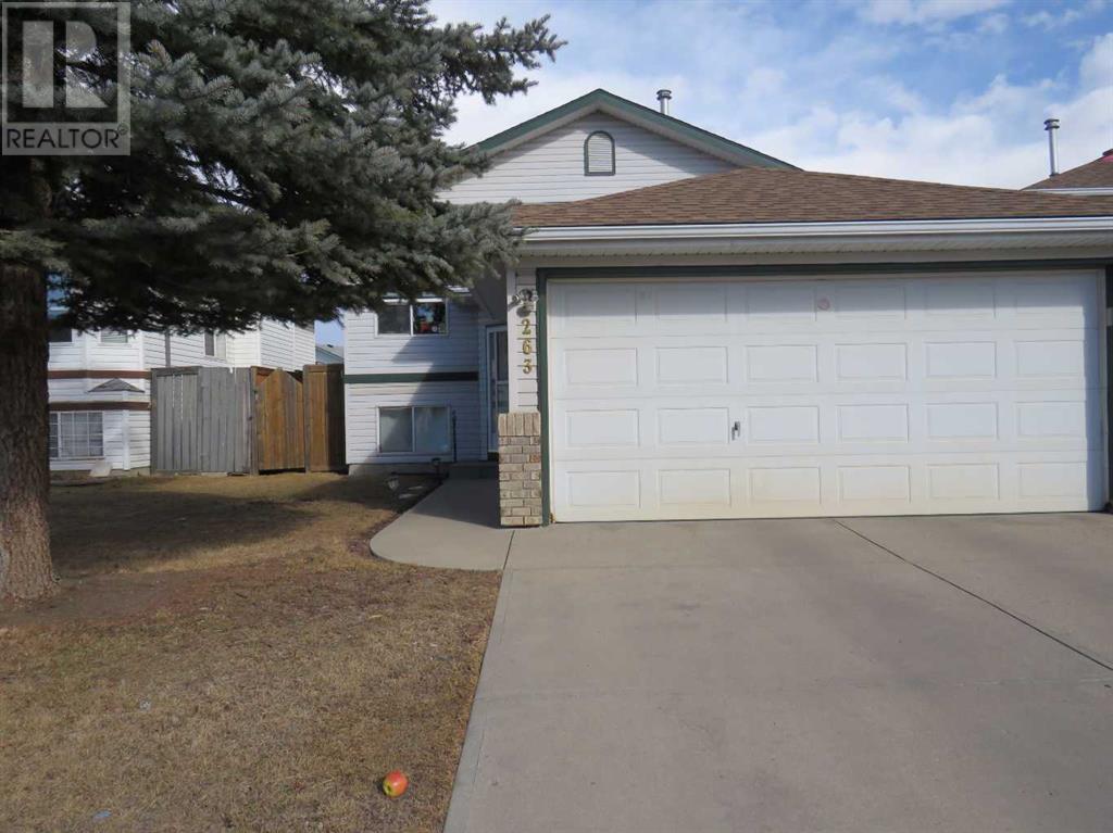 Property at 263 Applewood Drive SE image 3