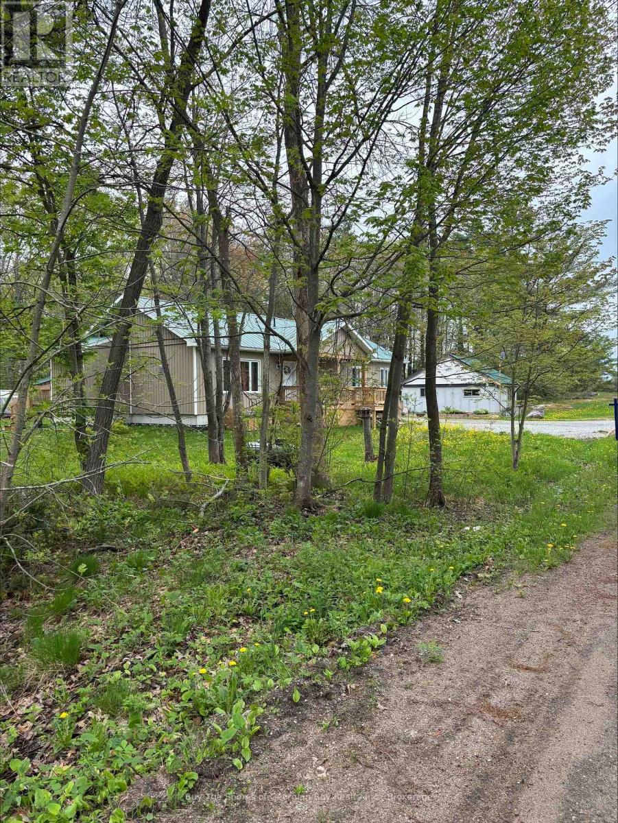 25 Redwing Lane E, Georgian Bay, Ontario  P0E 1E0 - Photo 5 - X12098192