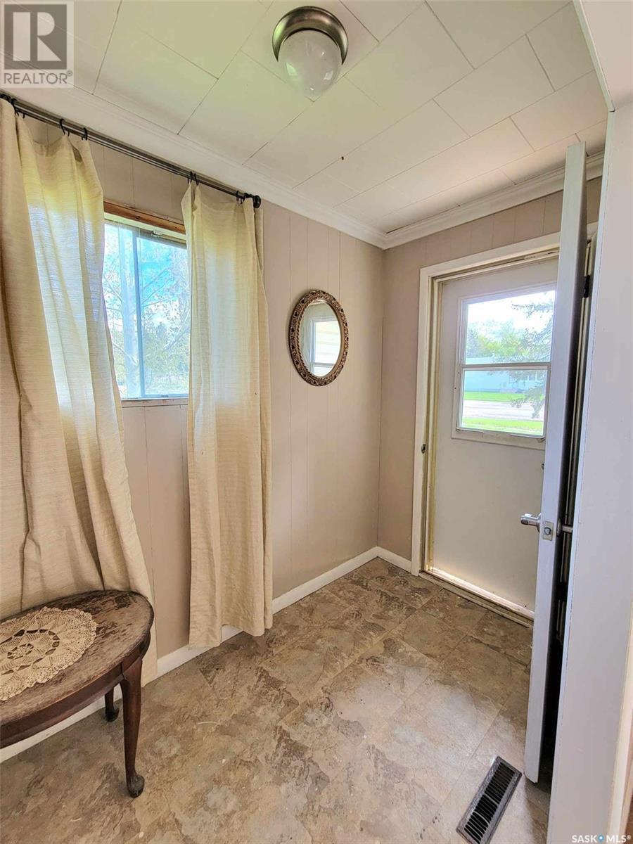 404 Second Avenue, Spy Hill, Saskatchewan  S0A 3W0 - Photo 17 - SK006392