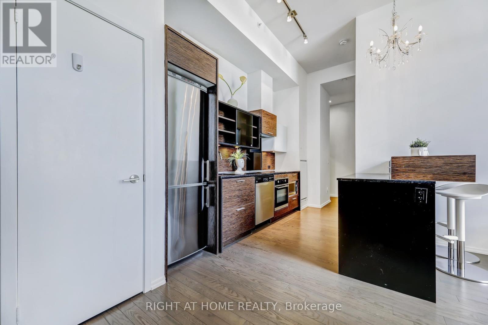 401 - 75 St Nicholas Street E, Toronto, Ontario  M4Y 0A5 - Photo 12 - C12157740