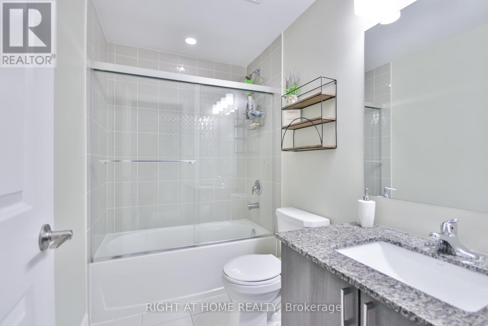 213 - 302 Essa Road, Barrie, Ontario  L9J 0H3 - Photo 15 - S12157742