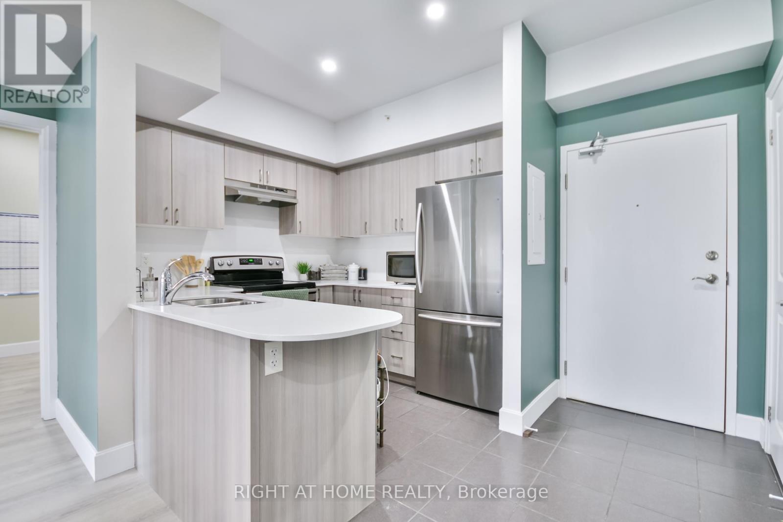 213 - 302 Essa Road, Barrie, Ontario  L9J 0H3 - Photo 20 - S12157742