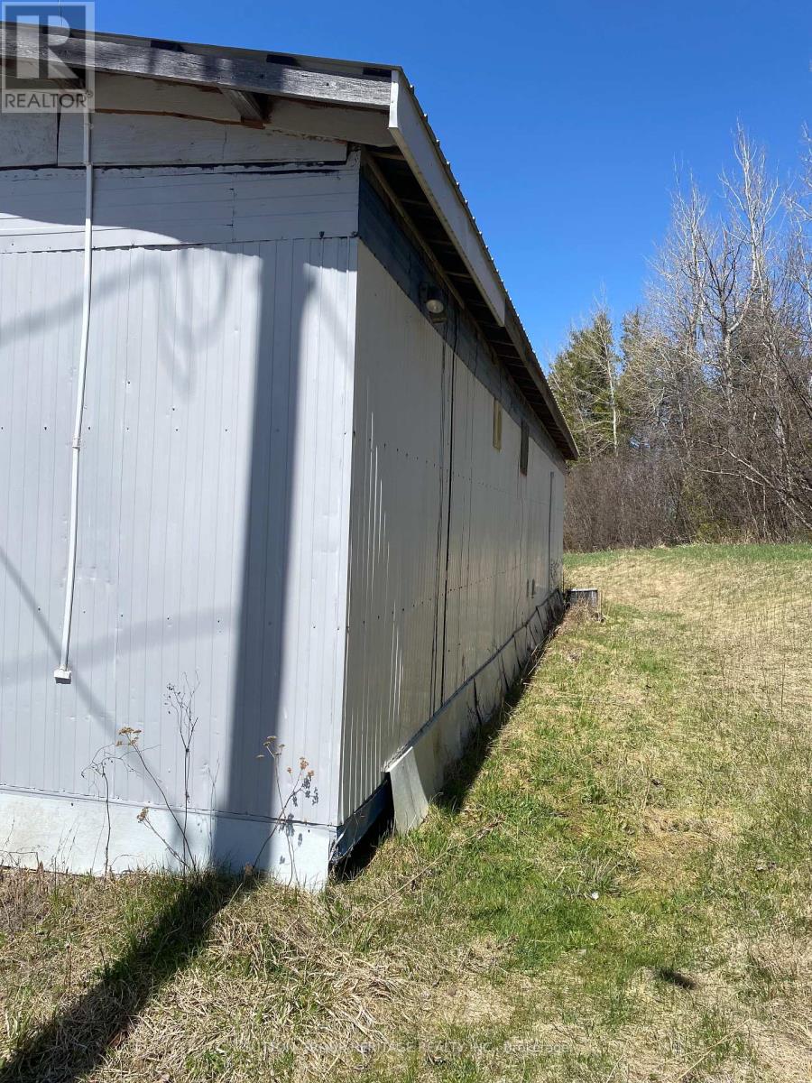 22363 Hwy 41 Highway, Addington Highlands, Ontario  K0H 1L0 - Photo 23 - X12157735