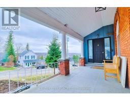 23 LANSDOWNE STREET W, Huntsville, Ontario