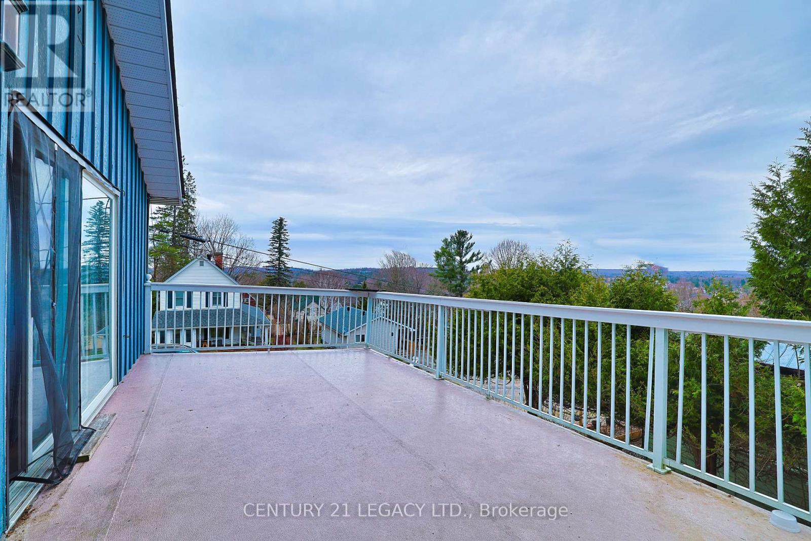 23 Lansdowne Street W, Huntsville, Ontario  P1H 1W1 - Photo 20 - X12151844
