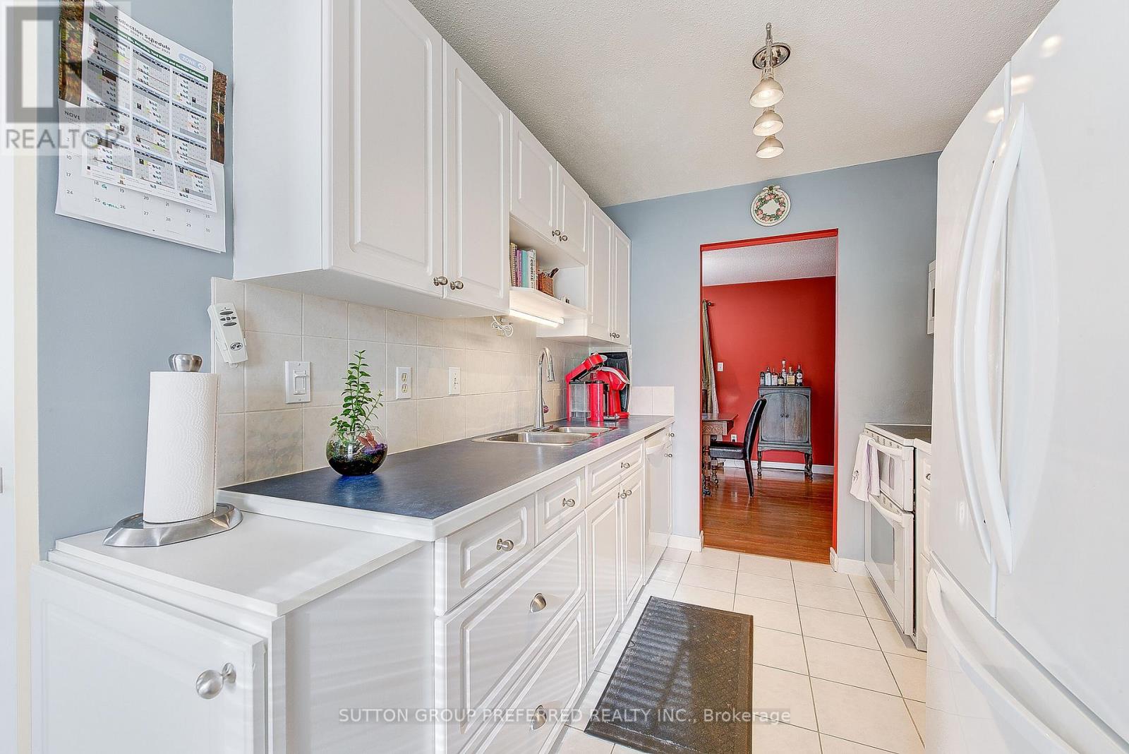 516 Cranbrook Road, London South, Ontario  N6K 2X3 - Photo 8 - X12157745