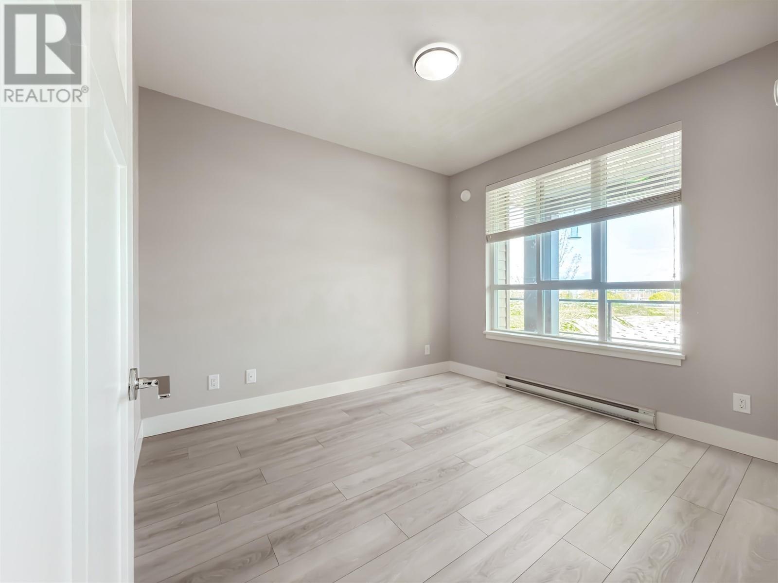 323 4690 Hawk Lane, Tsawwassen, British Columbia  V4M 0C4 - Photo 3 - R3004162