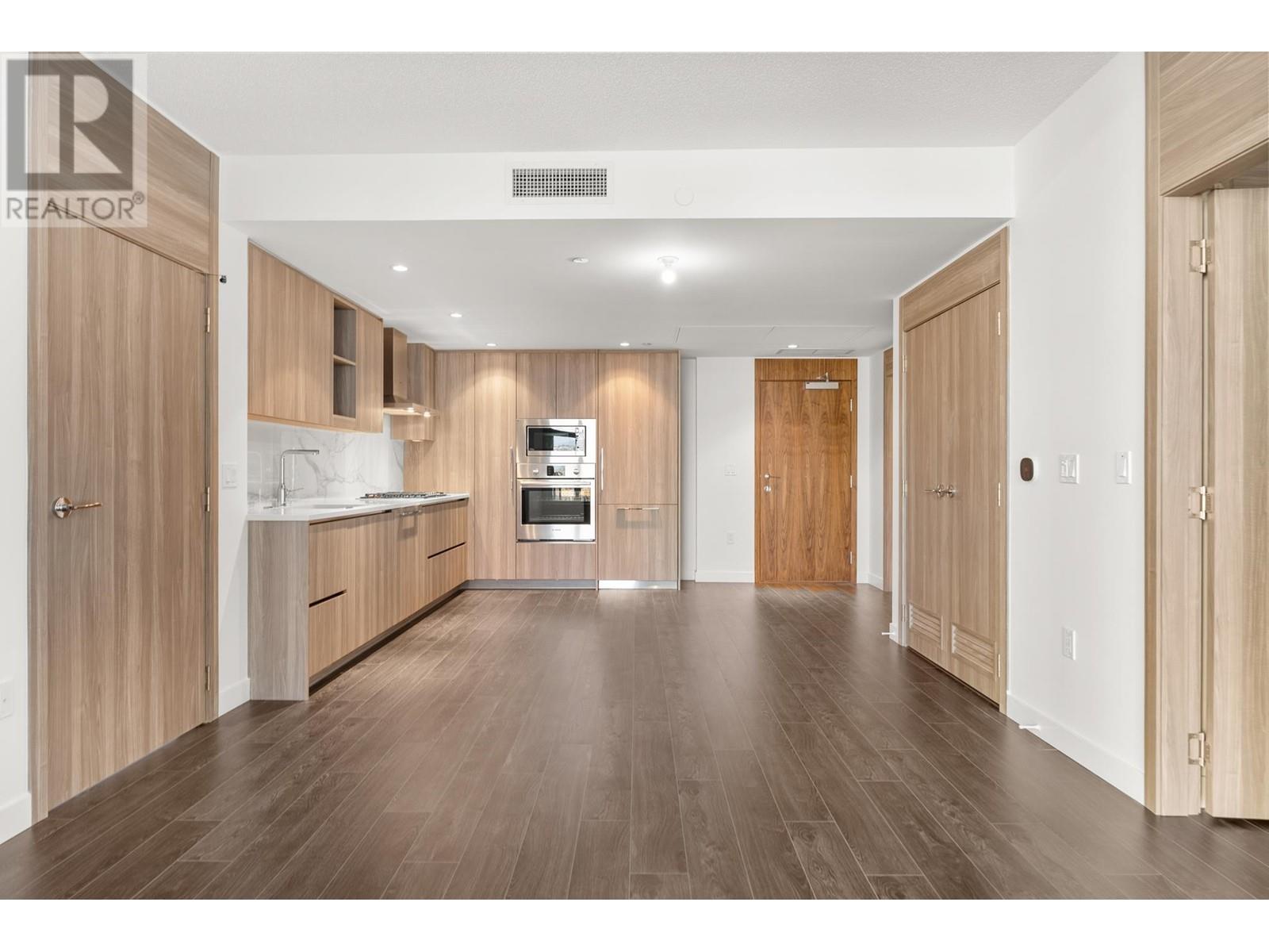611 8611 Hazelbridge Way, Richmond, British Columbia  V6X 0W8 - Photo 5 - R3003395