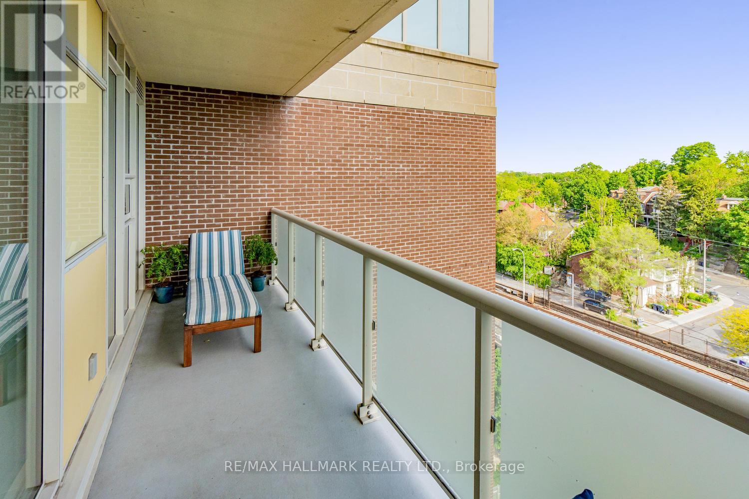 611 - 1638 Bloor Street, Toronto, Ontario  M6P 1A7 - Photo 9 - W12157756