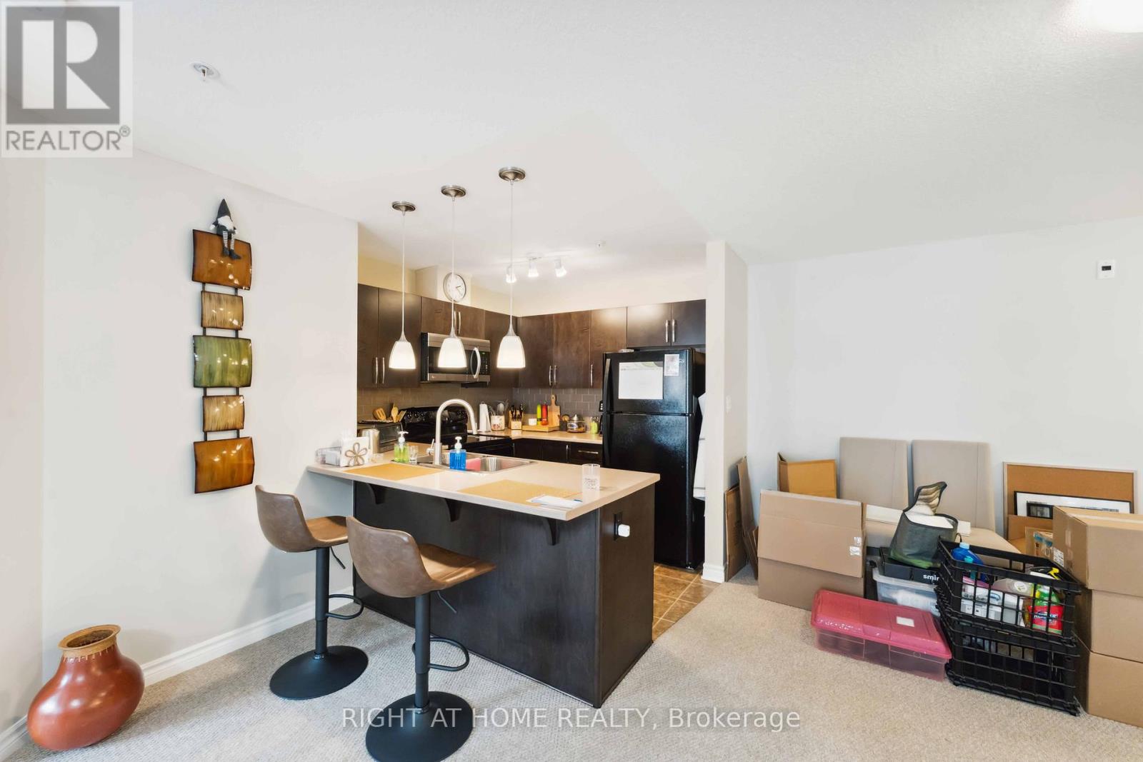 305 - 141 Potts Private, Ottawa, Ontario  K4A 0X9 - Photo 12 - X12157774