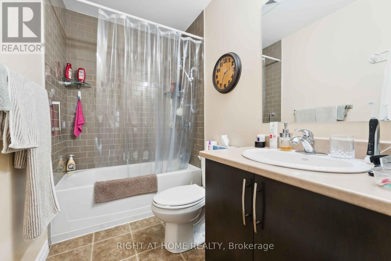 305 - 141 Potts Private, Ottawa, Ontario  K4A 0X9 - Photo 21 - X12157774