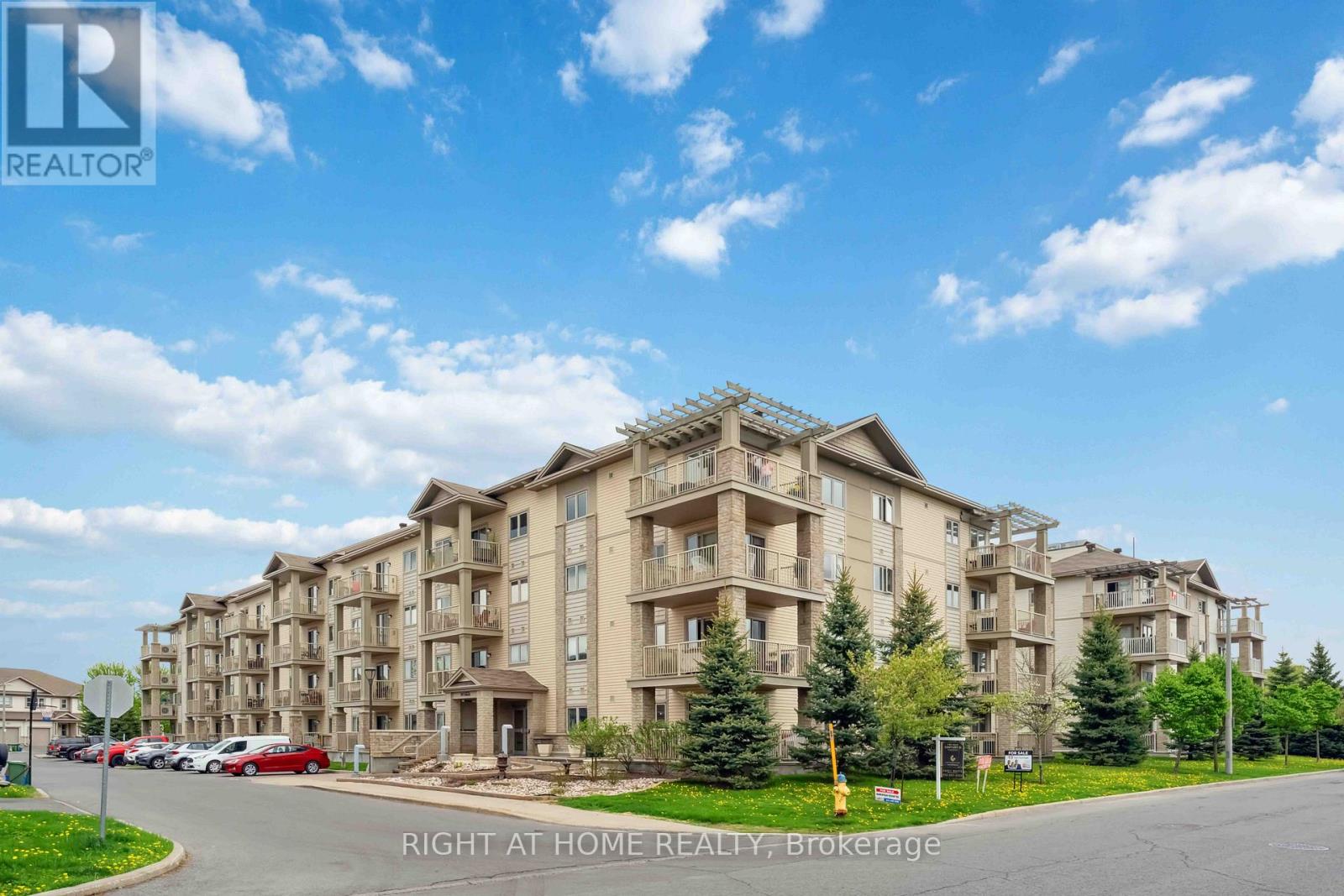 305 - 141 Potts Private, Ottawa, Ontario  K4A 0X9 - Photo 3 - X12157774