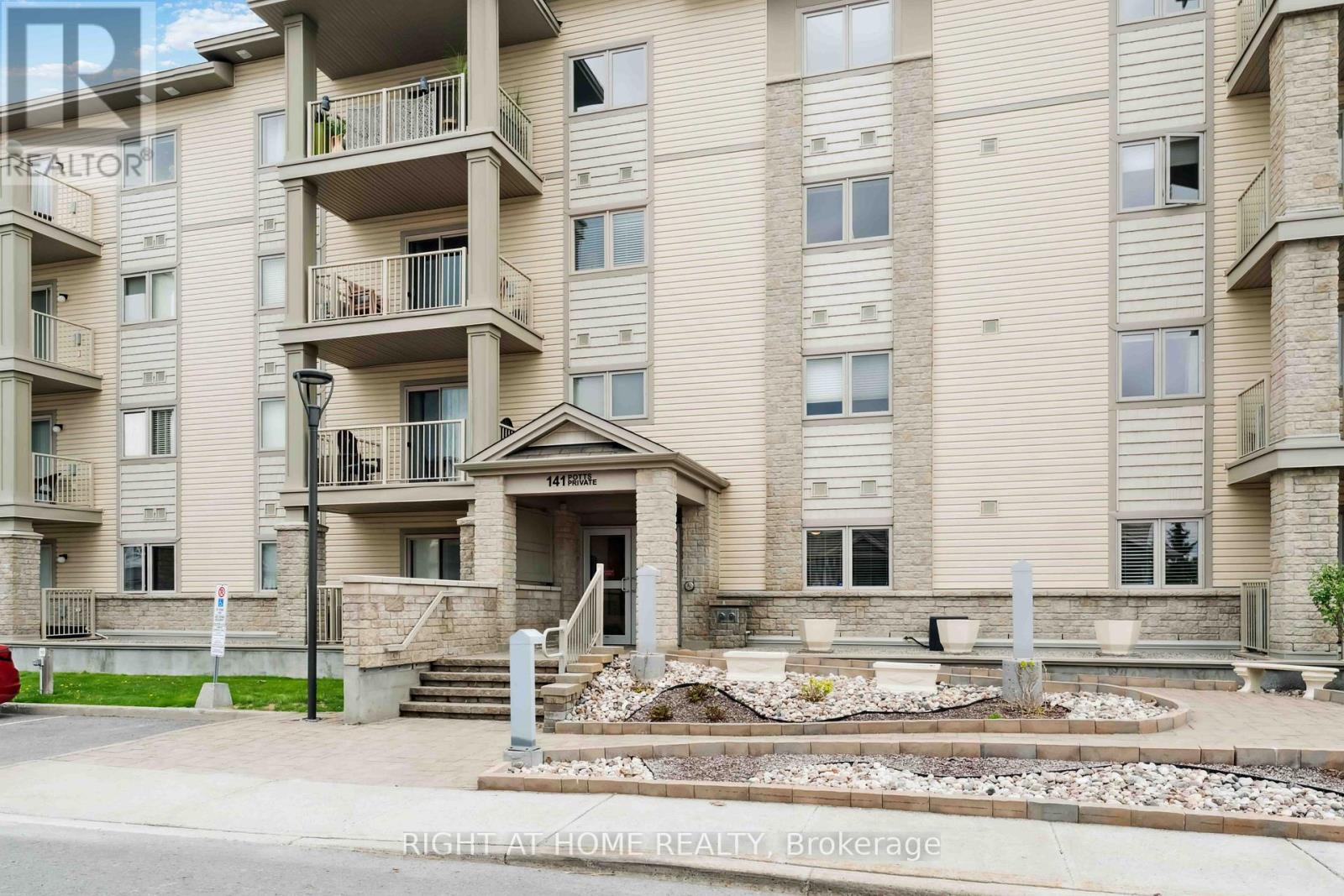 305 - 141 Potts Private, Ottawa, Ontario  K4A 0X9 - Photo 4 - X12157774
