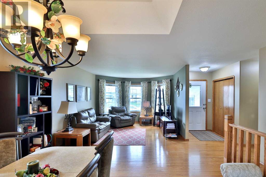 56 Edgewood Drive, Camrose, Alberta  T4V 4Z1 - Photo 11 - A2221389