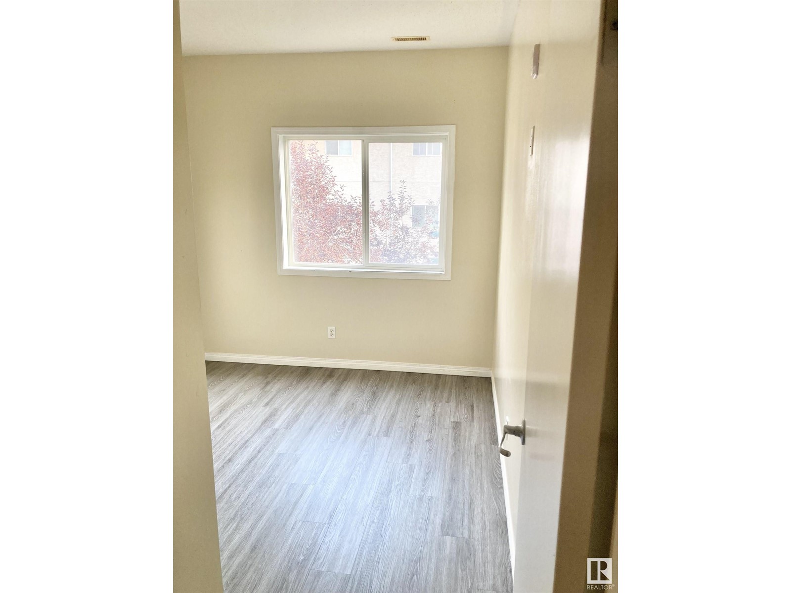 #315 4304 139 Av Nw, Edmonton, Alberta  T5Y 0H6 - Photo 8 - E4437338