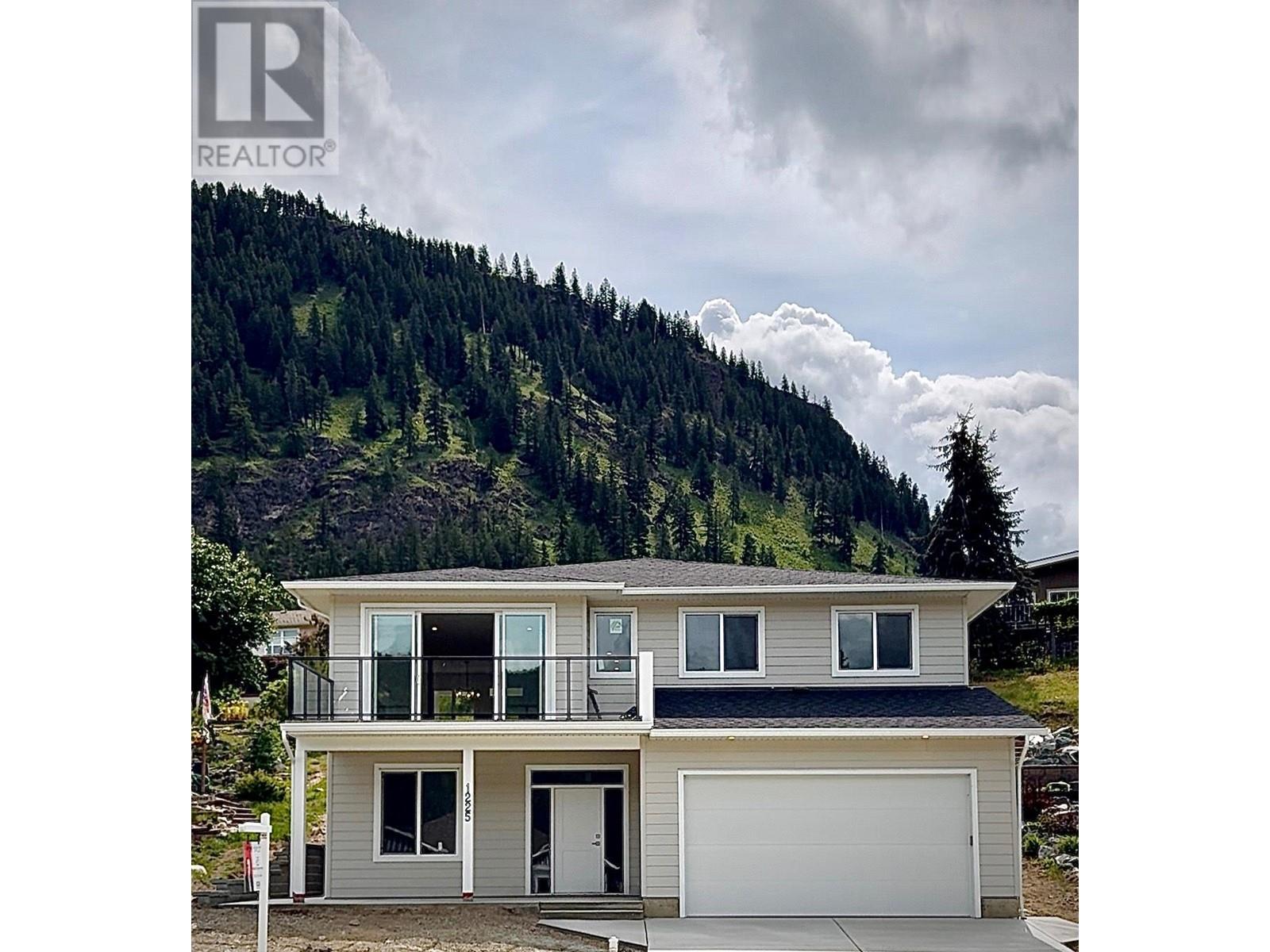 1225 Montgomery Place, Chase, British Columbia  V0E 1M0 - Photo 1 - 10336967