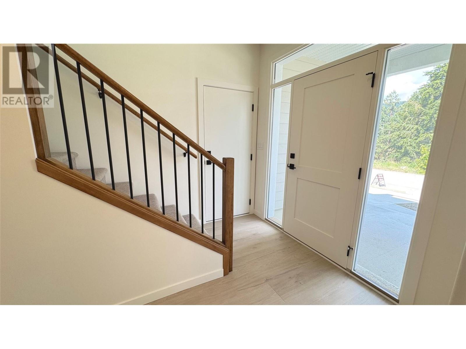 1225 Montgomery Place, Chase, BC V0E1M0