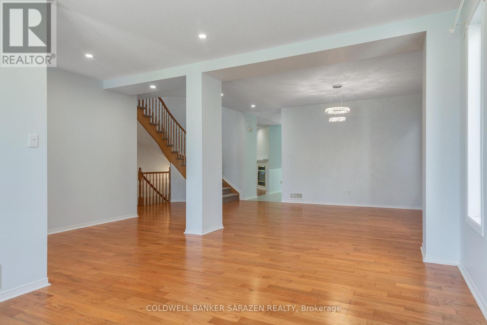 140 Annapolis Circle, Ottawa, Ontario  K1V 1Z3 - Photo 4 - X12157776
