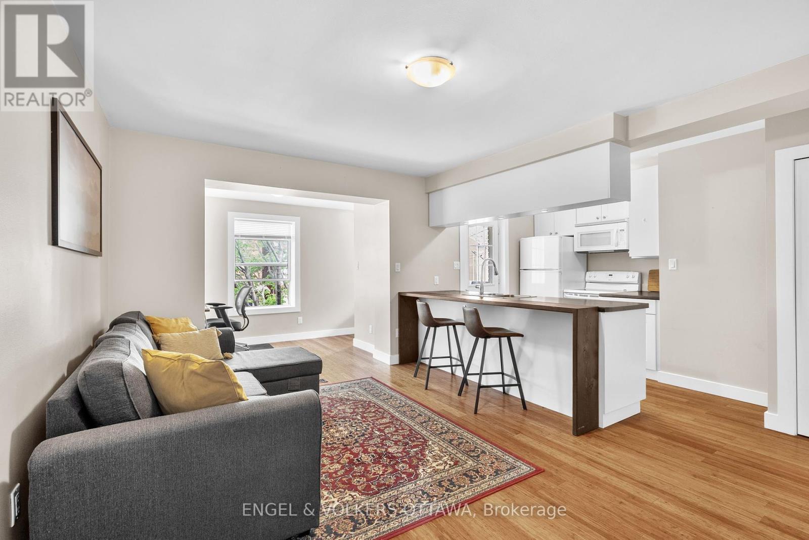 3 - 440 Mcleod Street, Ottawa, Ontario  K1R 5P6 - Photo 3 - X12157778
