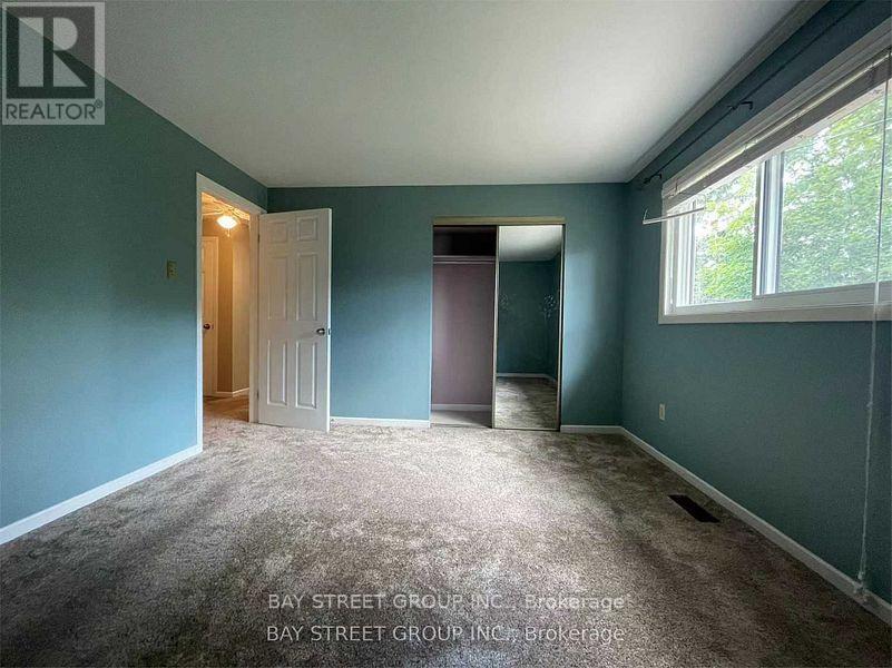632 Ardleigh Crescent, Burlington, Ontario  L7L 4K8 - Photo 13 - W12157780