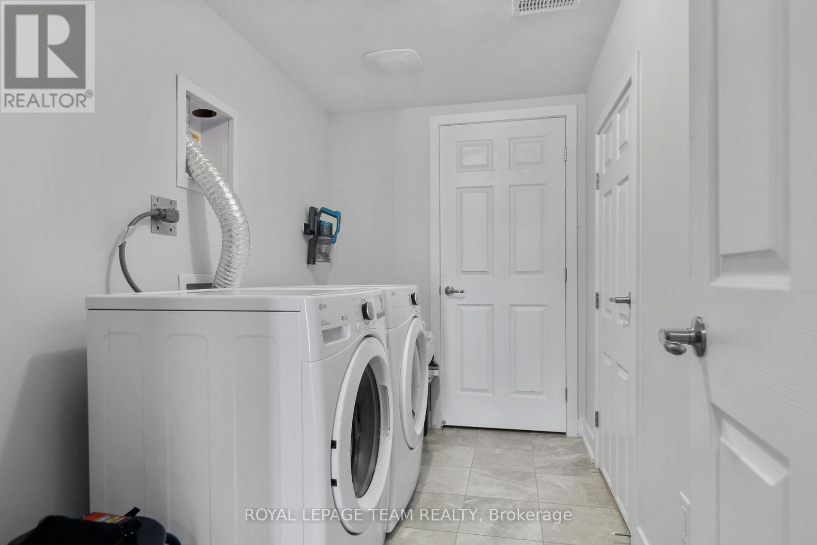 708 Chromite Private, Ottawa, Ontario  K2J 7J2 - Photo 11 - X12157762