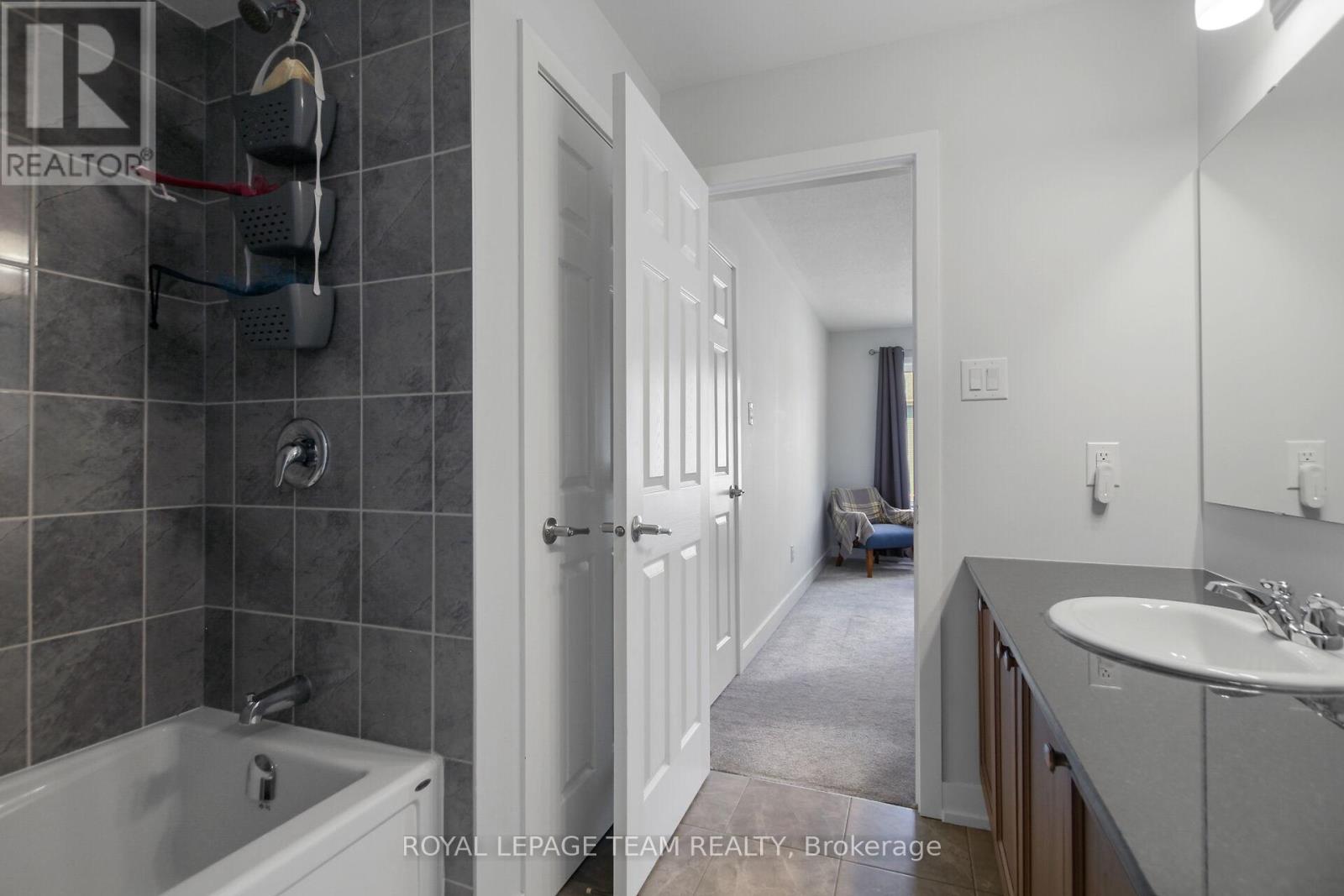 708 Chromite Private, Ottawa, Ontario  K2J 7J2 - Photo 31 - X12157762