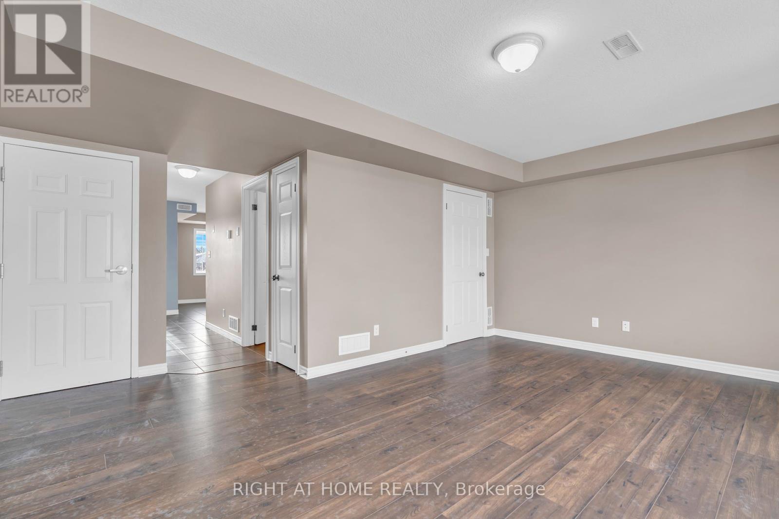 B - 630 Woodlawn Road E, Guelph, Ontario  N1E 0K4 - Photo 7 - X11963687