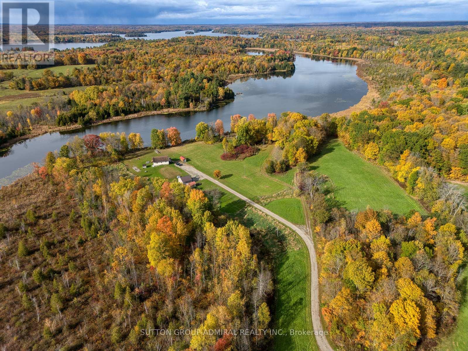 960 Kelsey Lane, Leeds And The Thousand Islands, Ontario  K0E 1N0 - Photo 14 - X12157786