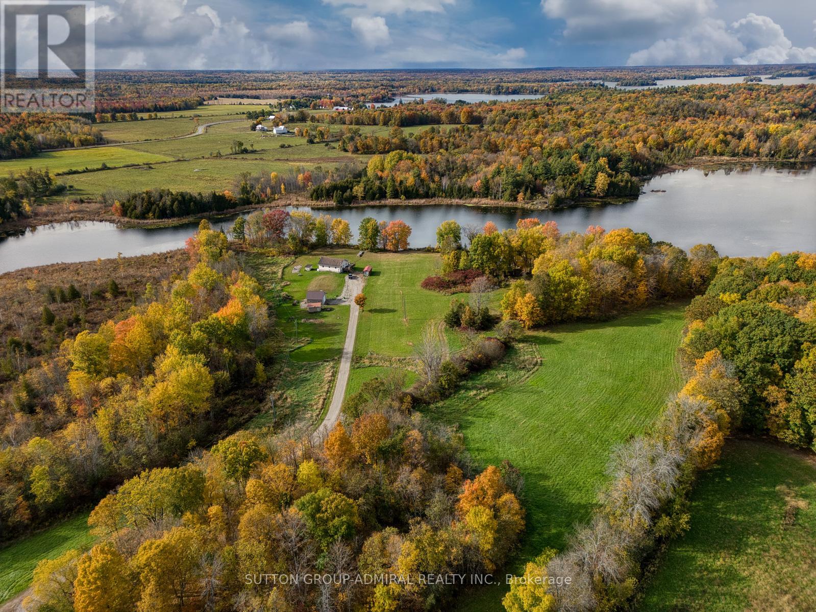 960 Kelsey Lane, Leeds And The Thousand Islands, Ontario  K0E 1N0 - Photo 22 - X12157786