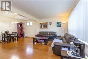 918 Islington (Main Flr) Avenue, Toronto, Ontario  M8Z 4P3 - Photo 2 - W12157095