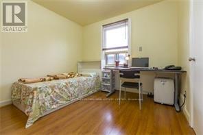 918 Islington (Main Flr) Avenue, Toronto, Ontario  M8Z 4P3 - Photo 14 - W12157095