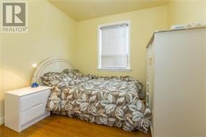 918 Islington (Main Flr) Avenue, Toronto, Ontario  M8Z 4P3 - Photo 6 - W12157095
