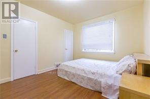 918 Islington (Main Flr) Avenue, Toronto, Ontario  M8Z 4P3 - Photo 5 - W12157095