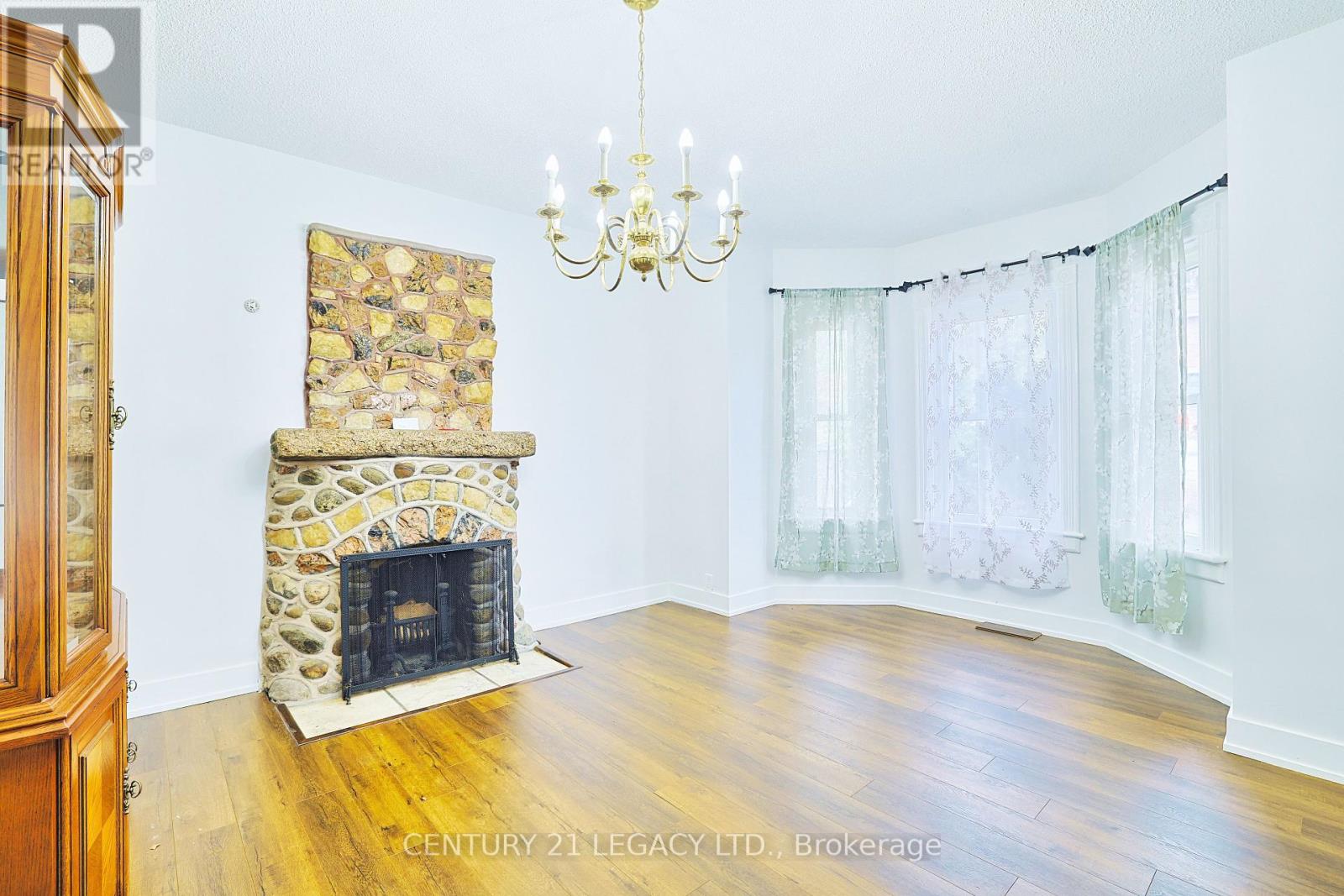 23 Lansdowne Street W, Huntsville, Ontario  P1H 1W1 - Photo 20 - X12151844