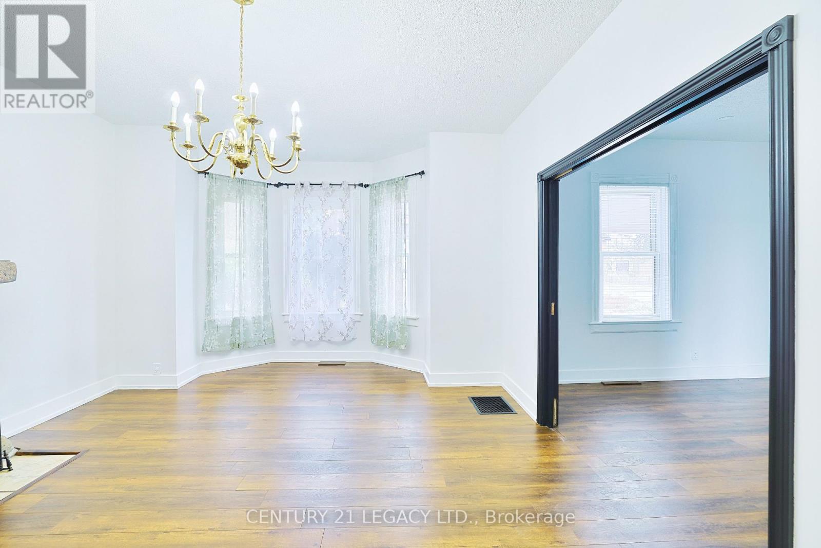 23 Lansdowne Street W, Huntsville, Ontario  P1H 1W1 - Photo 21 - X12151844