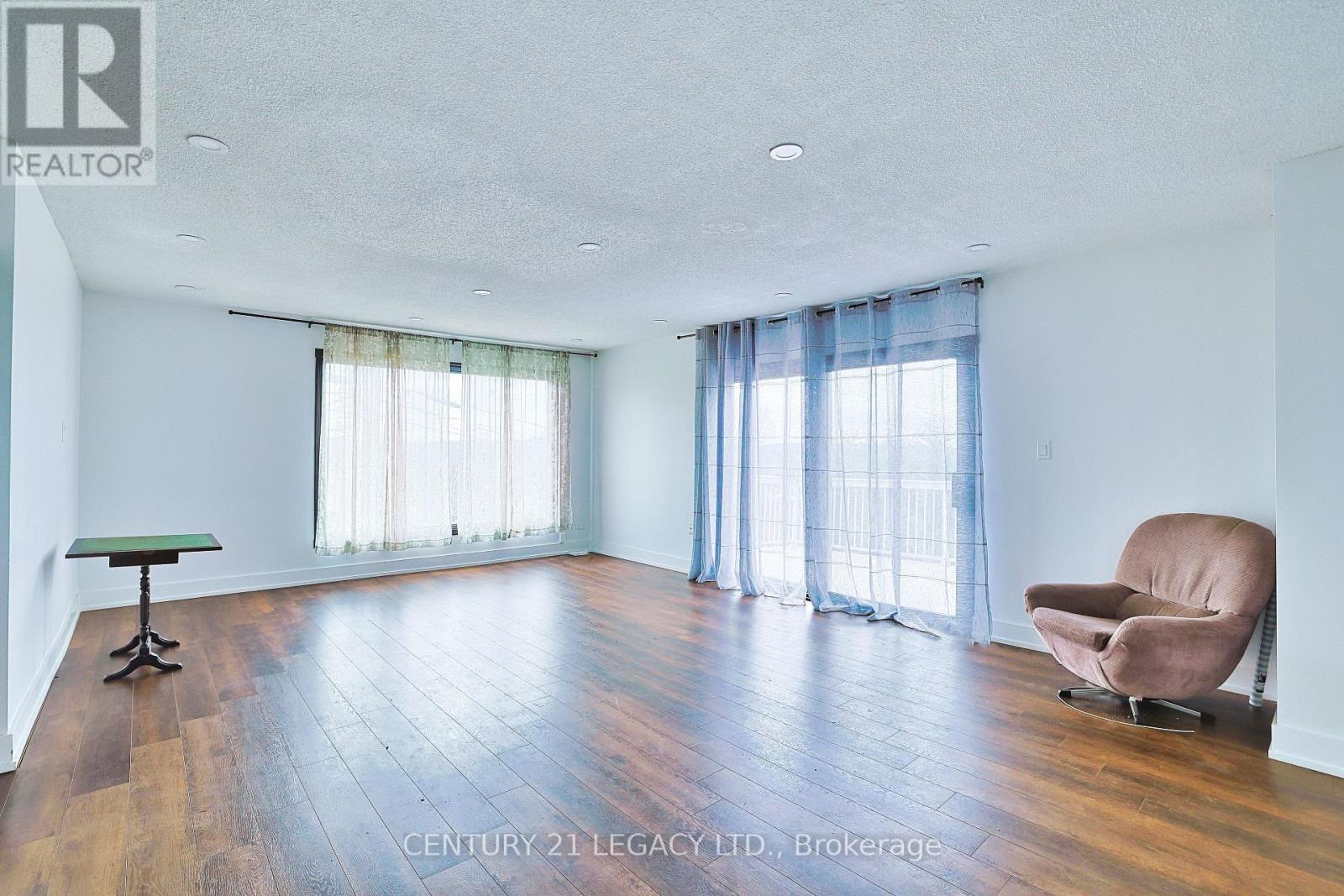 23 Lansdowne Street W, Huntsville, Ontario  P1H 1W1 - Photo 25 - X12151844