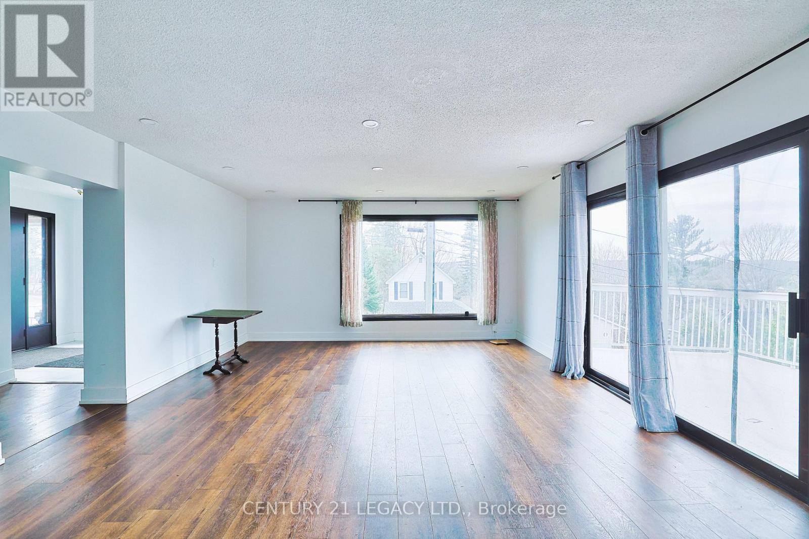 23 Lansdowne Street W, Huntsville, Ontario  P1H 1W1 - Photo 26 - X12151844