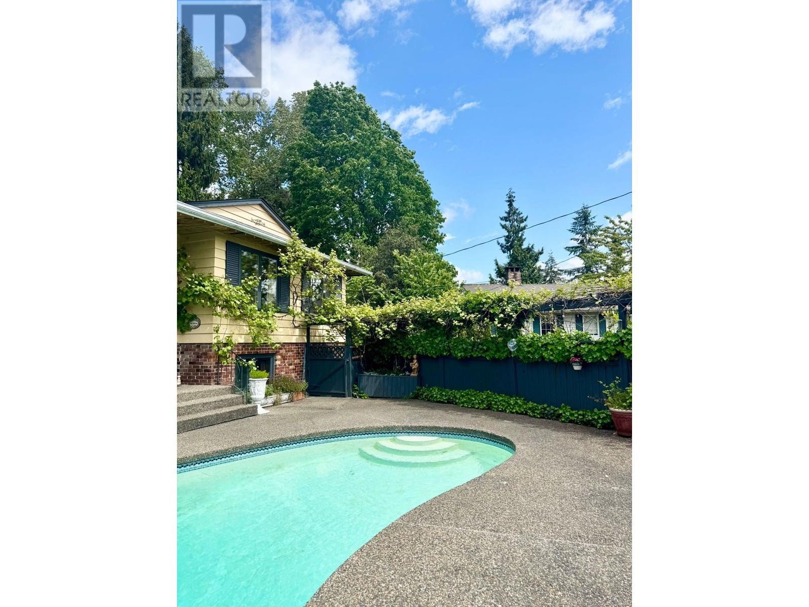 1240 EASTVIEW ROAD, north vancouver, British Columbia