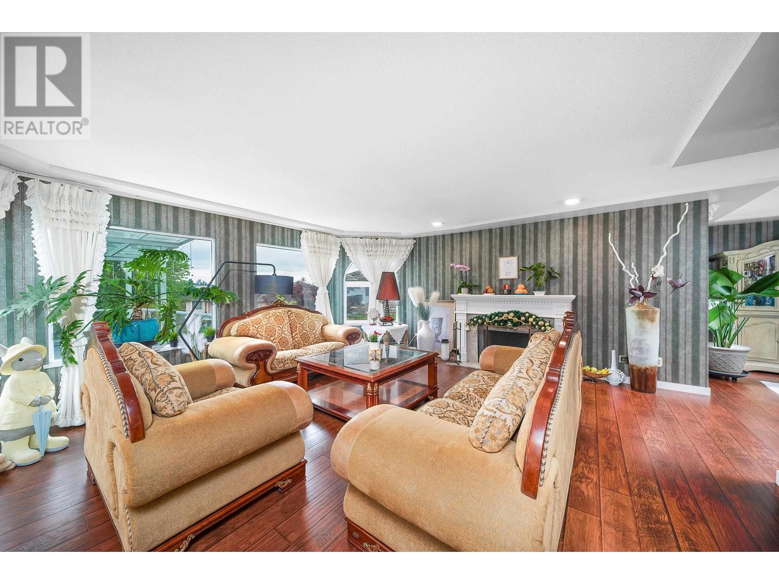 Property at 7517 KILREA PLACE image 4