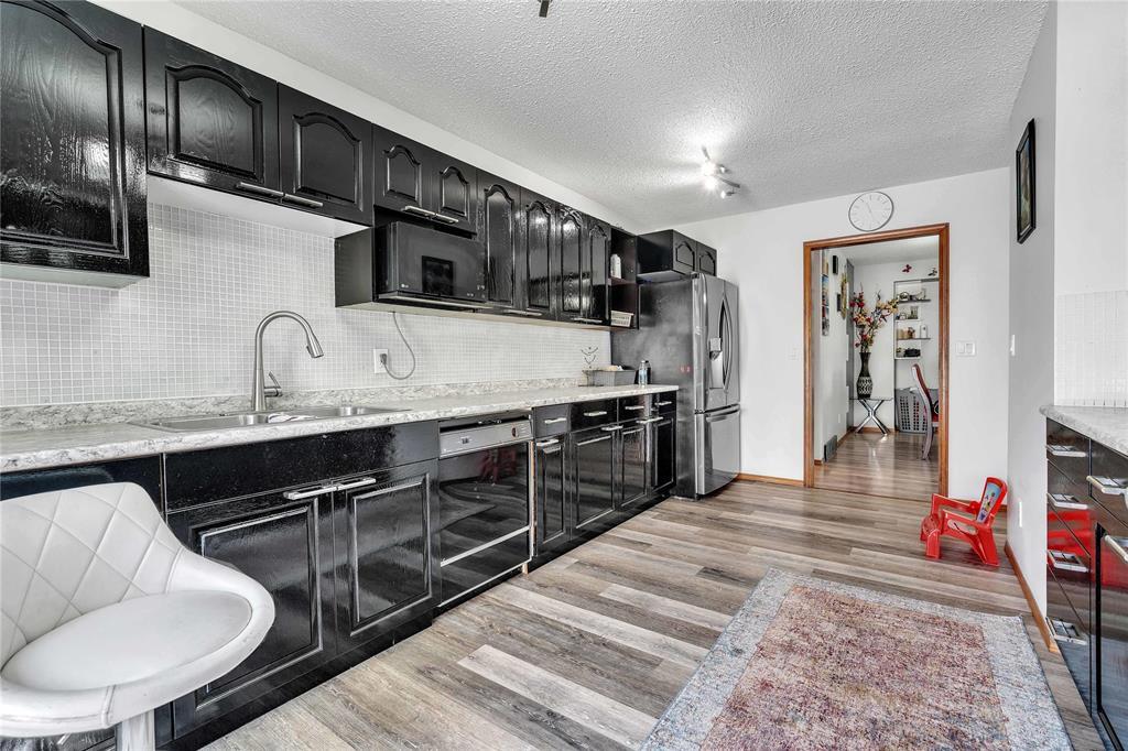 55 Penny Lane, Winnipeg, Manitoba  R2P 2C5 - Photo 7 - 202511271
