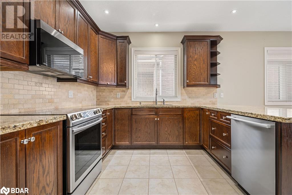 15 Prince William Way, Barrie, Ontario  L4N 0Y9 - Photo 8 - 40709035