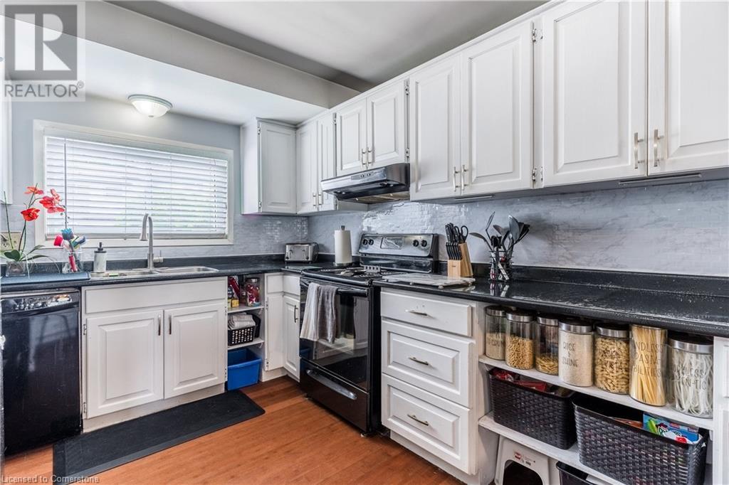 Photo 9 of 39 for 628 Wilkins Street