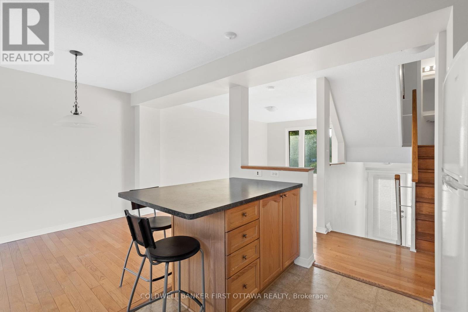 106 Monterey Drive, Ottawa, Ontario  K2H 7A8 - Photo 14 - X12157797